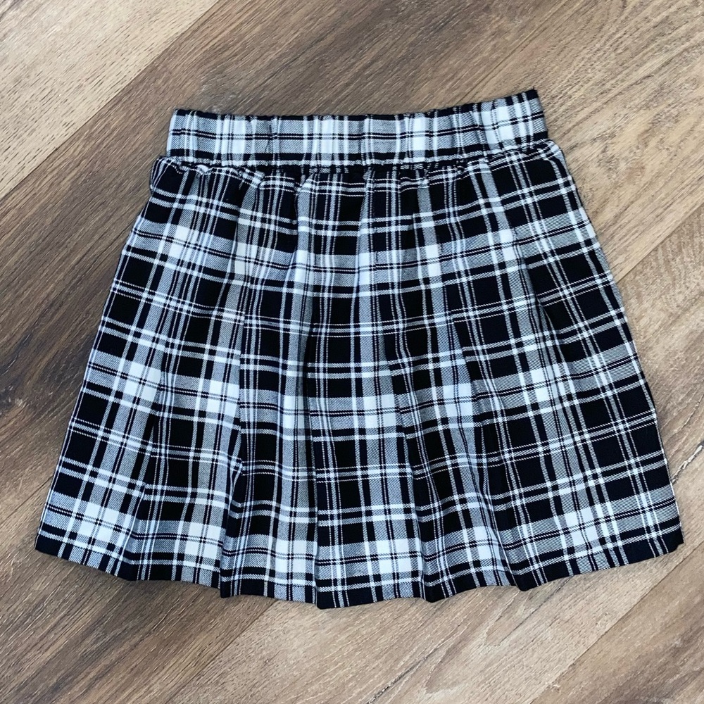 Art Class Black & White Plaid Pleated Skirt 7/8 Medium (Girl)